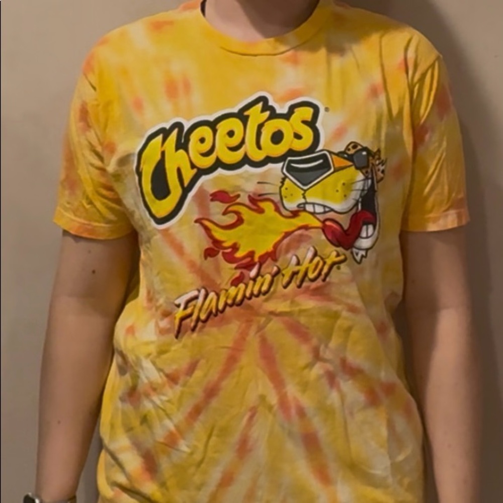 FLAMING HOT CHEETOS GRAPHIC TEE🔥